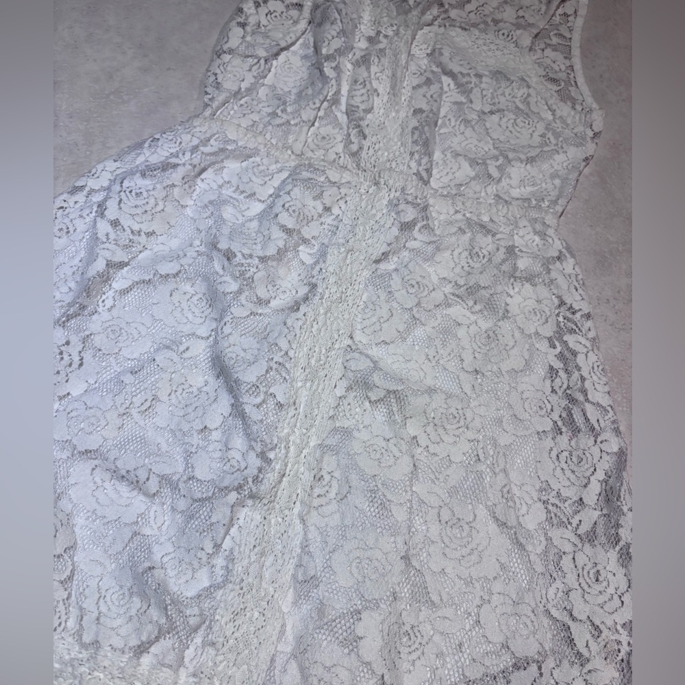 WHITE LACE MINI DRESS - Picture 7 of 13
